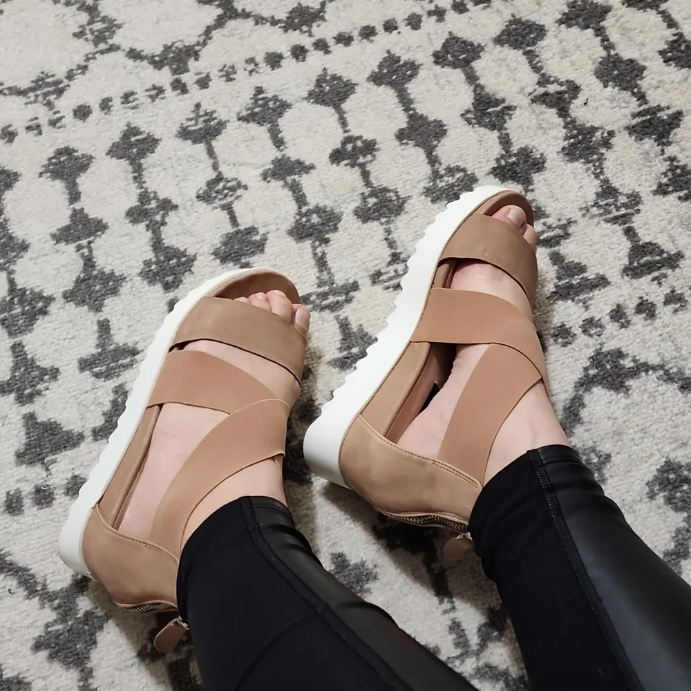 COPY - Steve Madden Platform Sandals